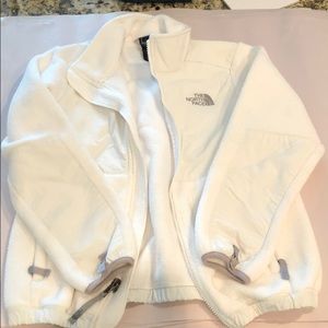 Girls’ North Face White Denali Jacket